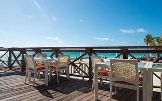 Memories Grand Bahama Beach Resort All-Inclusive