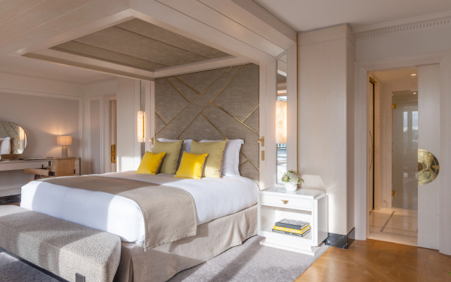 L'Hotel du Collectionneur