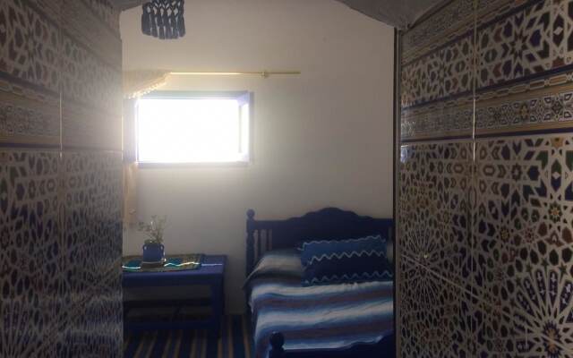 Al Madina Ahibbak