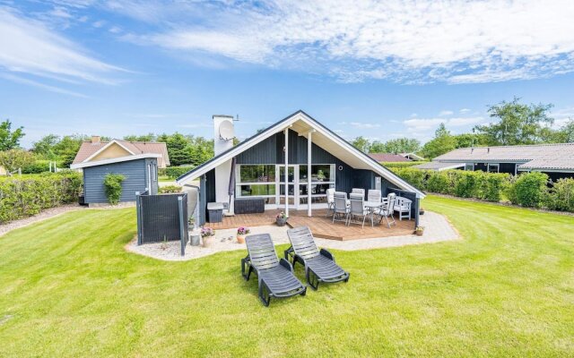 6 Person Holiday Home in Hemmet