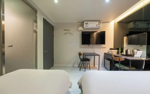 M&Lucky Hotel