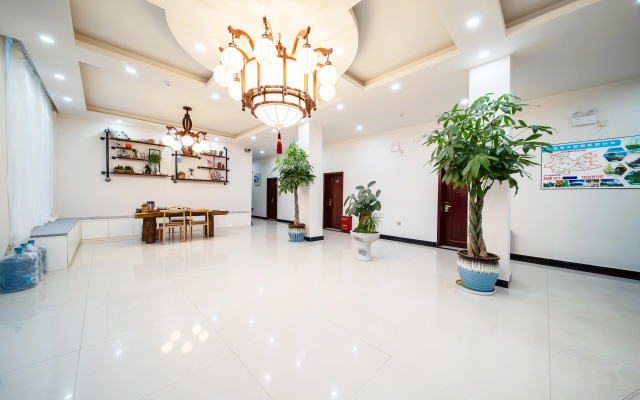Puhua Hotel