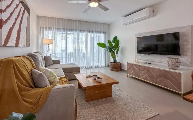 Luxury 2 Bedroom Apartment