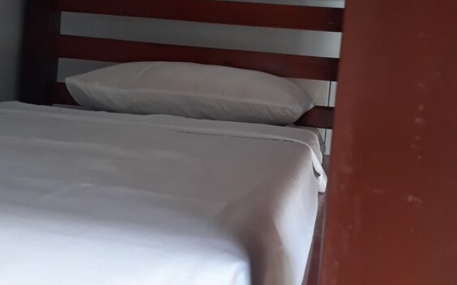 B&E Apartelle