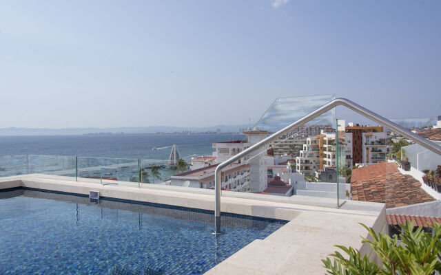 V Azul Vallarta - Luxury Vacation Rental- Adults Only