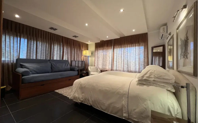 The Lake Villa Mountains & Sea view