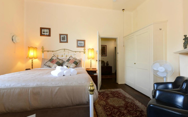 Edinburgh Gallery Bed & Breakfast