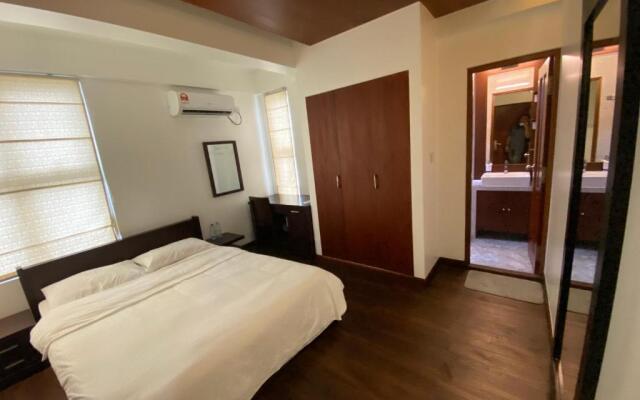 Luxury 3 Room Apartment by Oboe