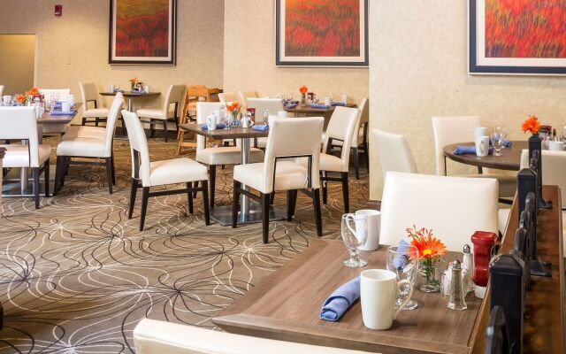 DoubleTree by Hilton Boston - Milford