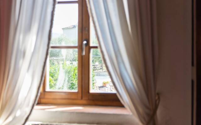 Scenic Apartment in Rapolano Terme with Swimming Pool