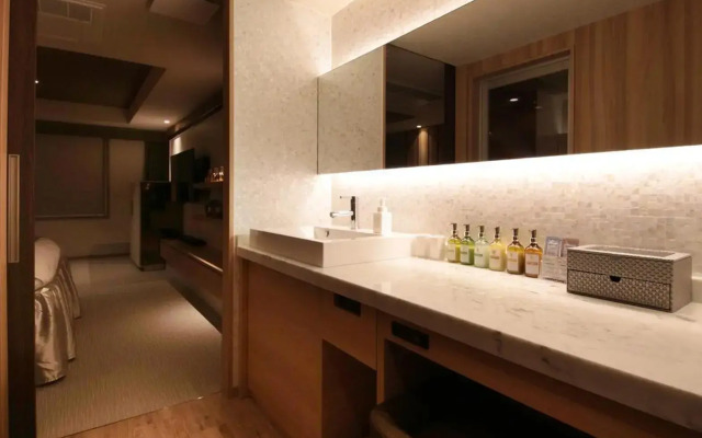 Ashibetsu Onsen Starlight Hotel