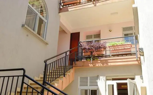Room in Apartment - Nonilis Apartments Single Room for a Great Vacation
