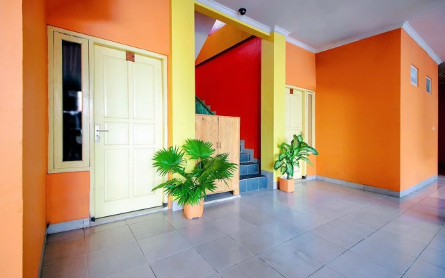 RedDoorz near Amikom Yogyakarta 3