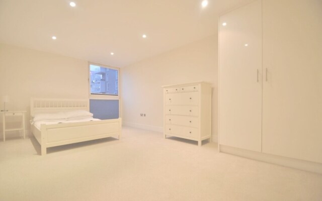 One Bedroom Canary Wharf