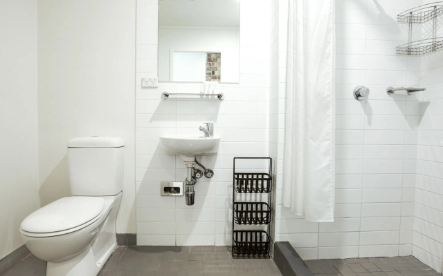 Nomads Sydney - Hostel