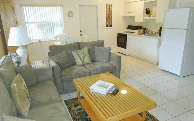 Pelican Place
