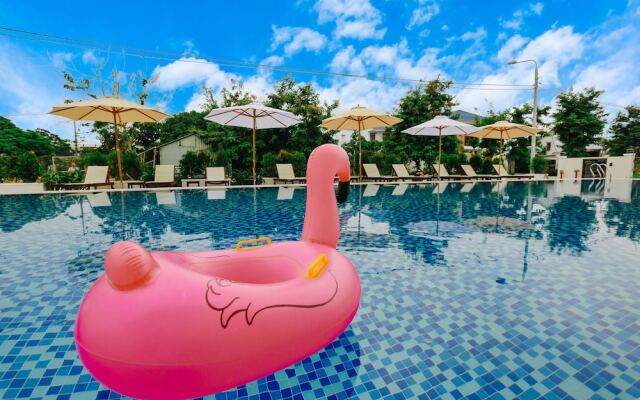 Hoi An Town Home Resort