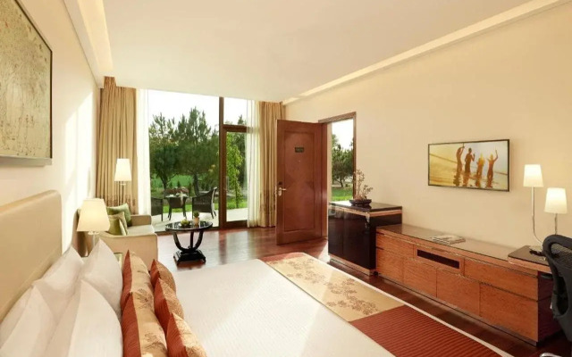 Taj Damdama Lake Resort & Spa, Gurugram