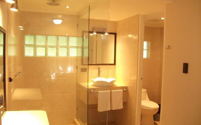 Copacabana Hotel And Suites - Adults Only