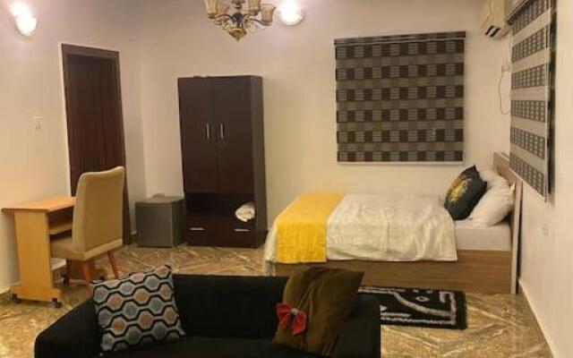 Glitters Homes Studio fully ensuite