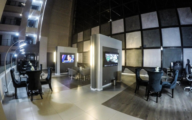 Hotel Pueblo Amigo Plaza & Casino