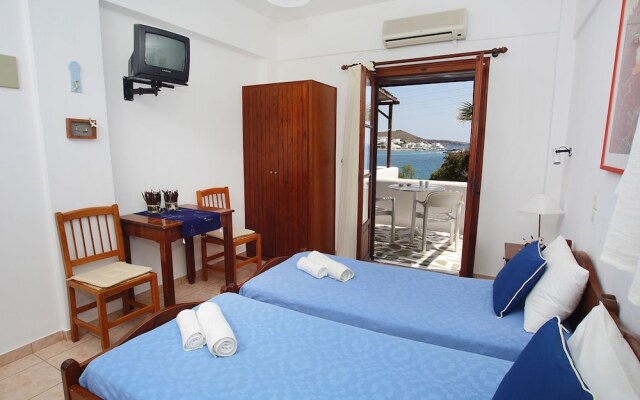 Fivos Studios and Apartments