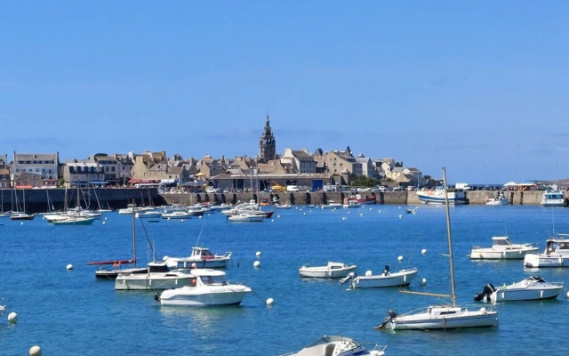 XXL Holiday Home Directly by the sea