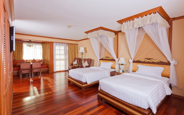 Diamond Cliff Resort & Spa, Patong Beach