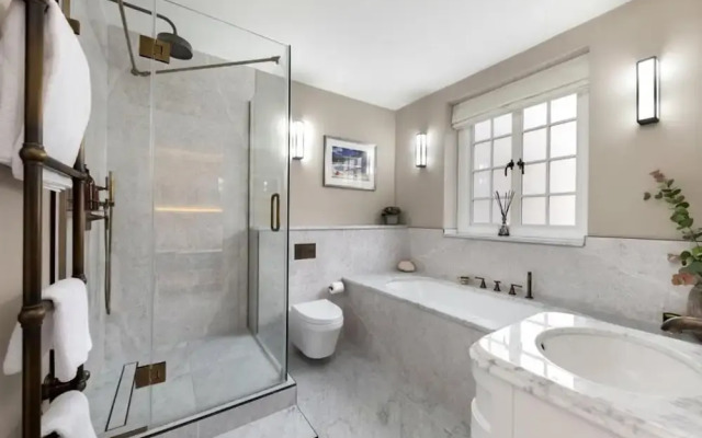 Chelsea Manor Apartment Retreat With 2 Bedrooms