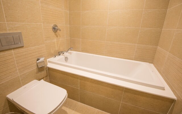 Hagi APT - Vinhomes Metropolis service apartment in Lieu Giai
