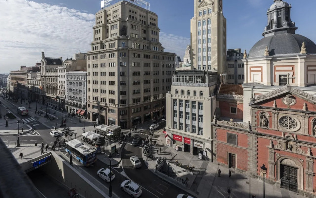 Home Club Alcala Apartments