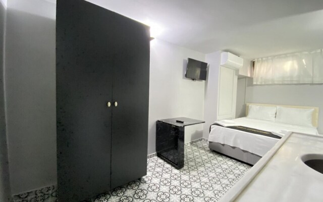 Comfy and Central Studio Flat in Kabatas Beyoglu