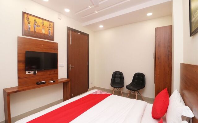 OYO 45940 Grand Imperial