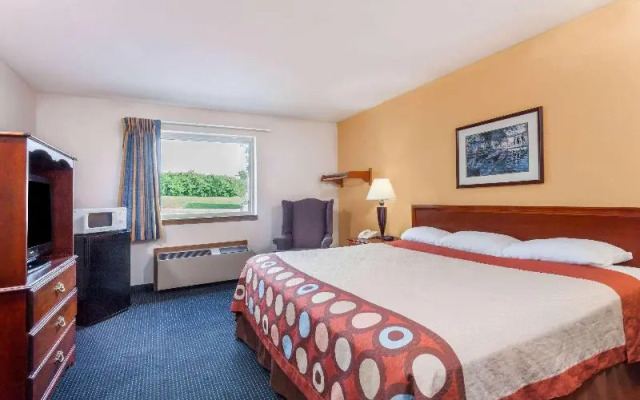 Super 8 By Wyndham Lexington Winchester Rd