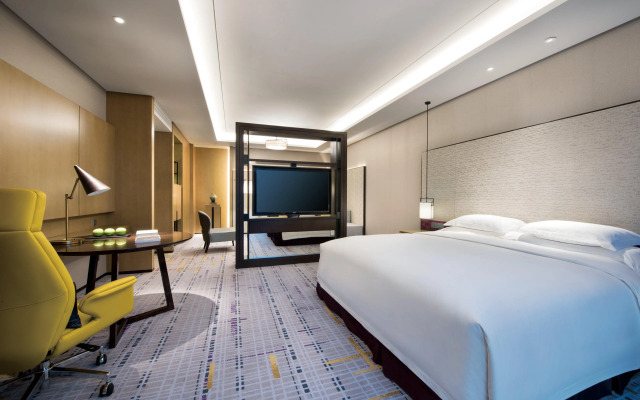 Crowne Plaza Baoji City Center