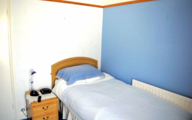 Athol Park Guest House