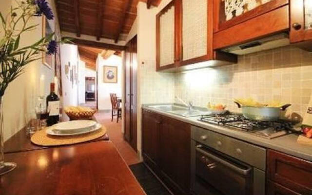 Monna Lisa Halldis Apartment