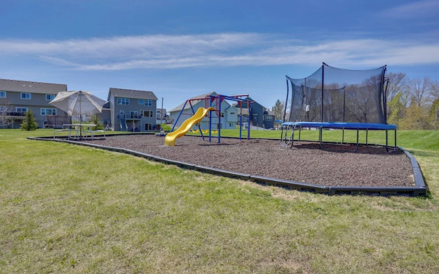 Expansive Retreat on 5 Acres in Shakopee!