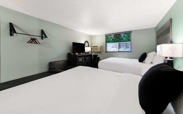 Baymont by Wyndham Liberty MO