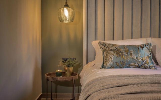 Isola Apartments Junior Suites