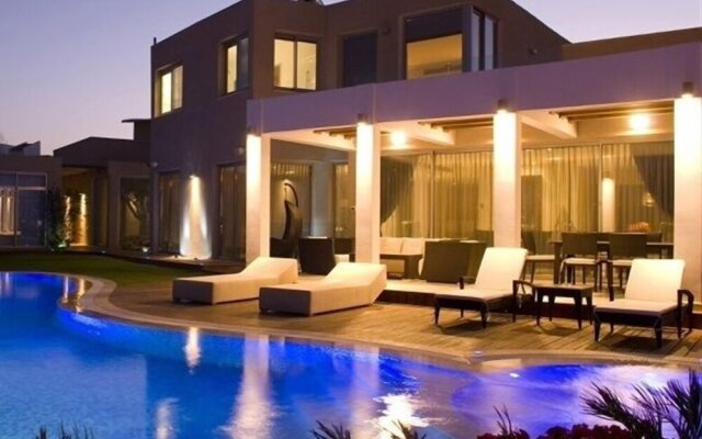 Mango Luxury Villa