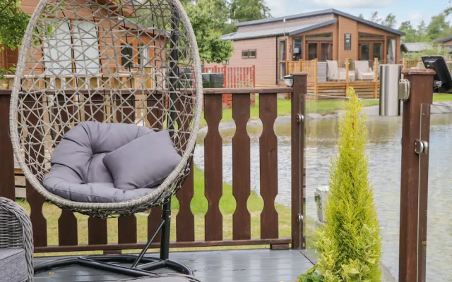 Loluke Lodge on The Lake