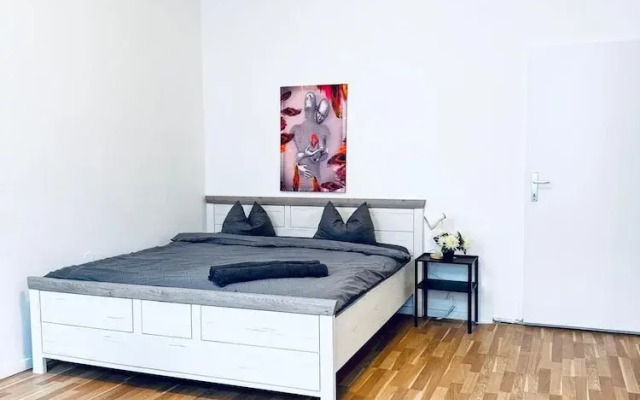 Modern Studio Close to Stadthalle