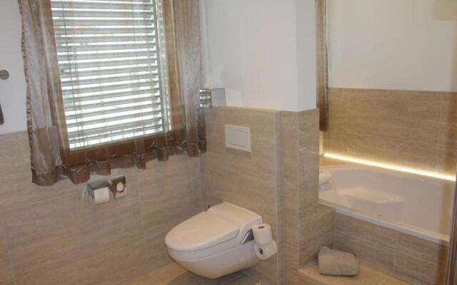 Grischuna Mountain Lodge