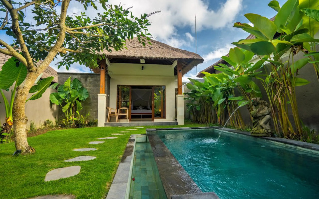 Three Gold Luxury Private Villa