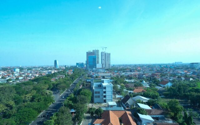 Best View And Cozy Living 2Br At Tamansari Papilio Apartment