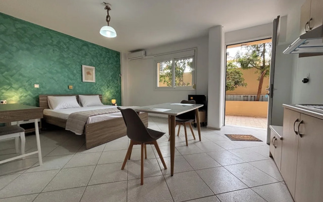 Happy Apartments