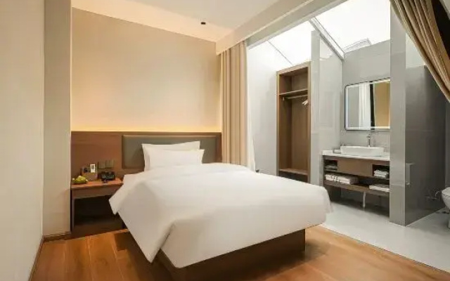 Mile Shiyue Boya Hot Spring Hotel ((Huquan Ecological Garden Huquan Banshan Hot Spring Shop))