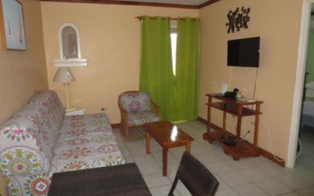Point Village Beach Studios & Suites