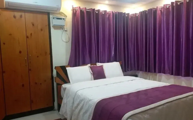 OYO 12812 Four Seasons Villa